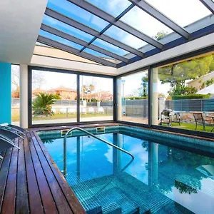 Villa Girasol Planet Costa Dorada, Villafortuny